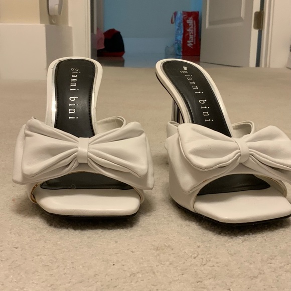 White Bow metal high heel - Picture 4 of 4